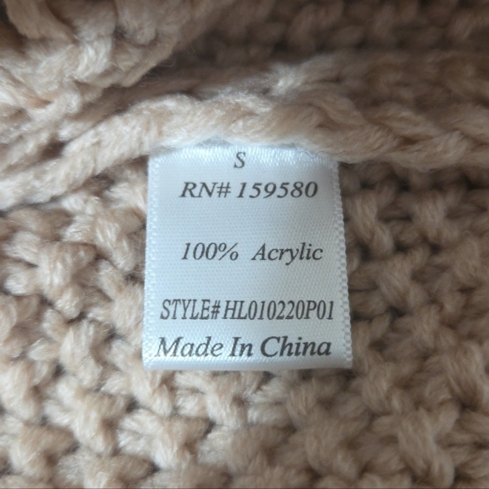 Pink Lily Turtle Neck  Tan Sweater Chunky Cable Knit Size Small - Picture 6 of 7